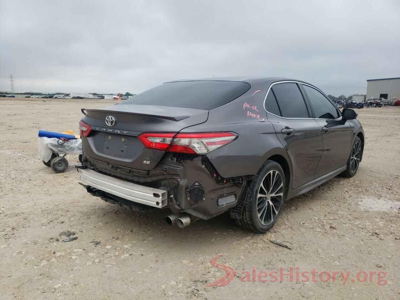 4T1B11HKXJU086649 2018 TOYOTA CAMRY