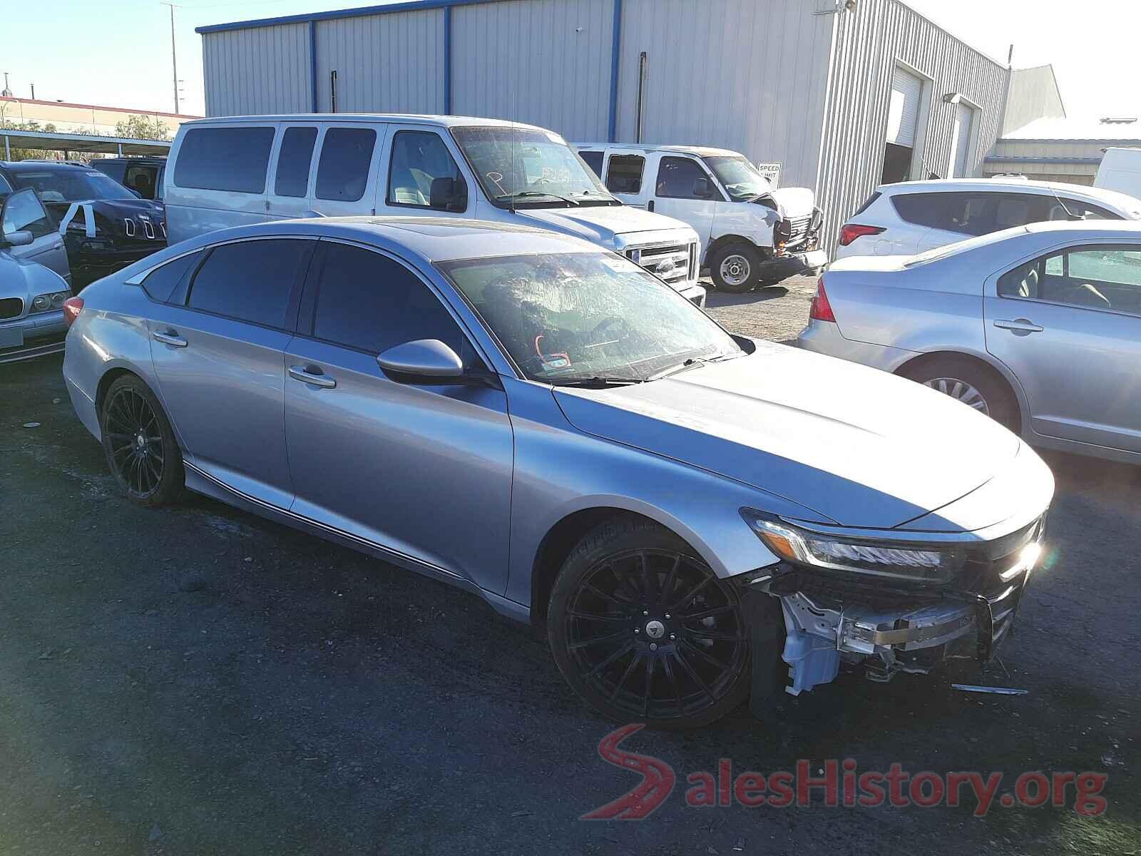 1HGCV1F94JA183779 2018 HONDA ACCORD