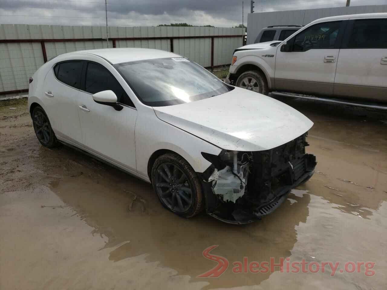 JM1BPAJM9K1139813 2019 MAZDA 3