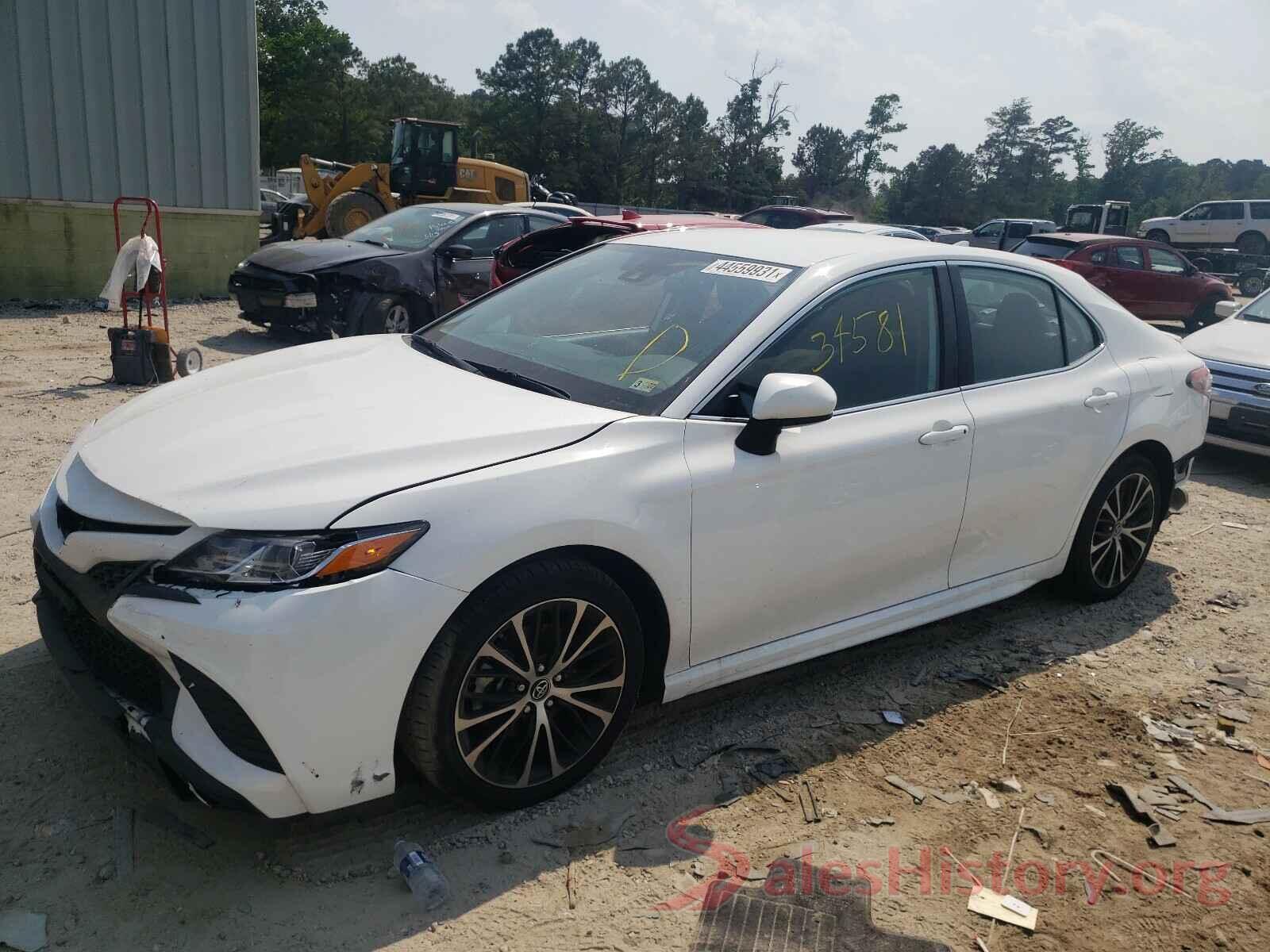 4T1B11HK4KU251483 2019 TOYOTA CAMRY