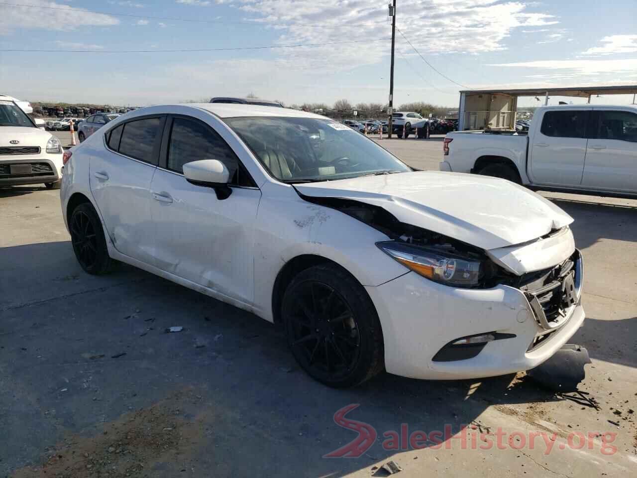 3MZBN1V32JM270779 2018 MAZDA 3