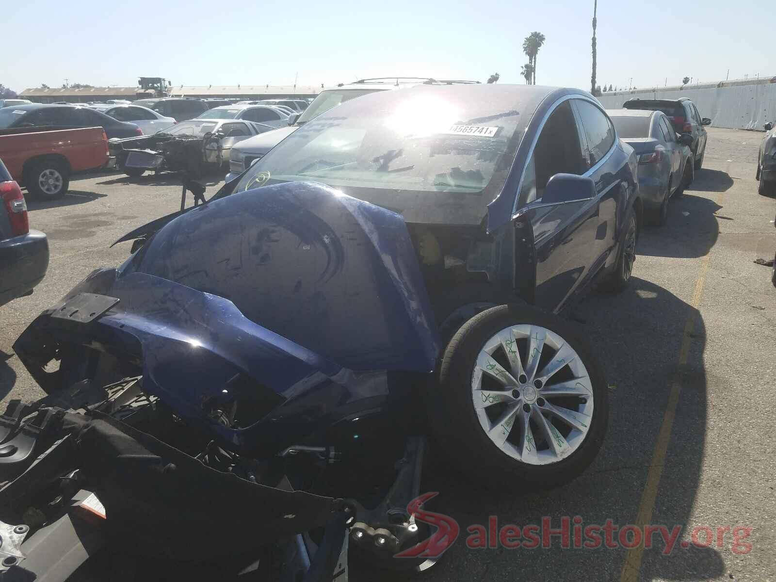 5YJXCBE25JF105471 2018 TESLA MODEL X