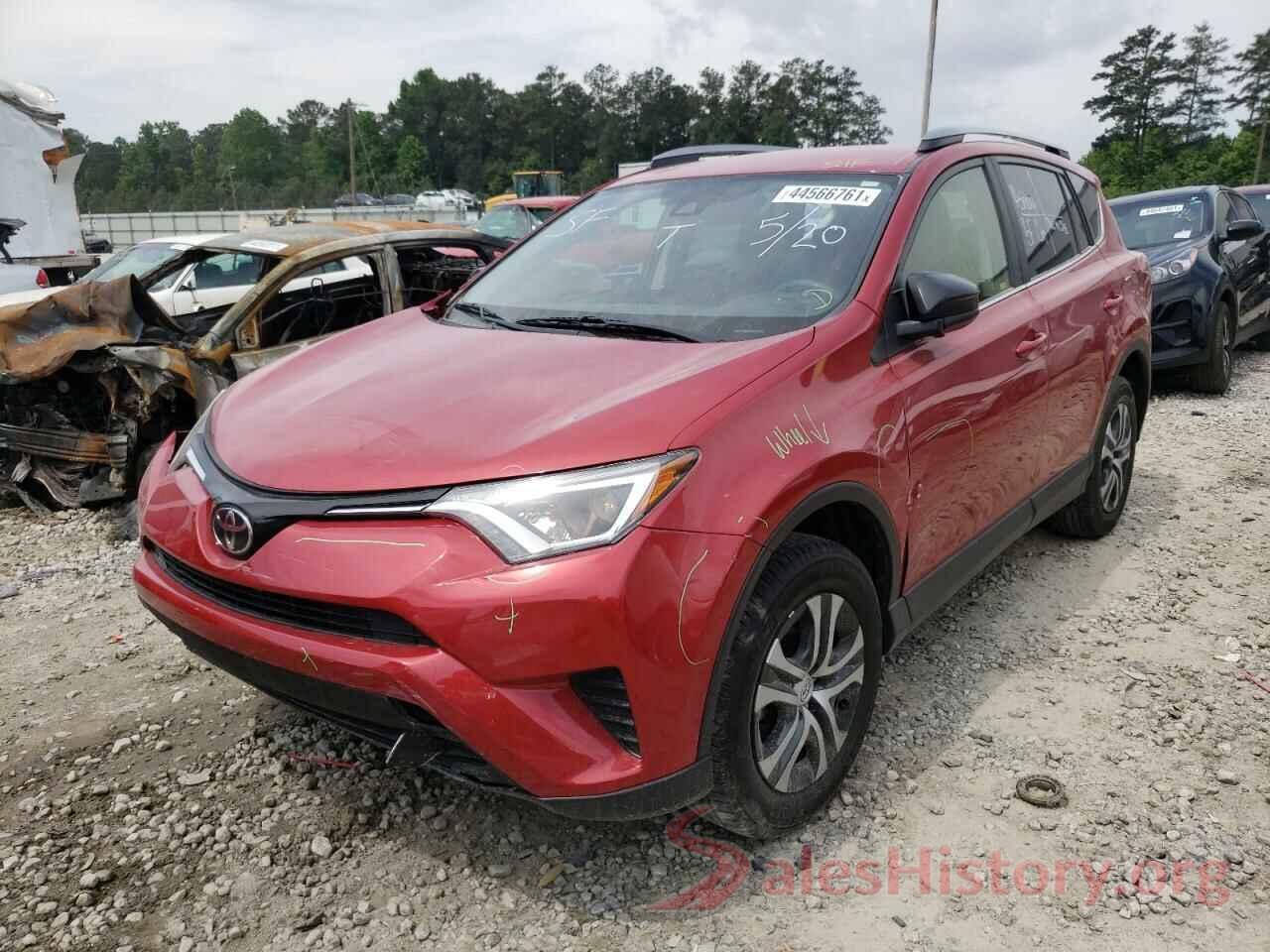 JTMZFREV9HJ121968 2017 TOYOTA RAV4