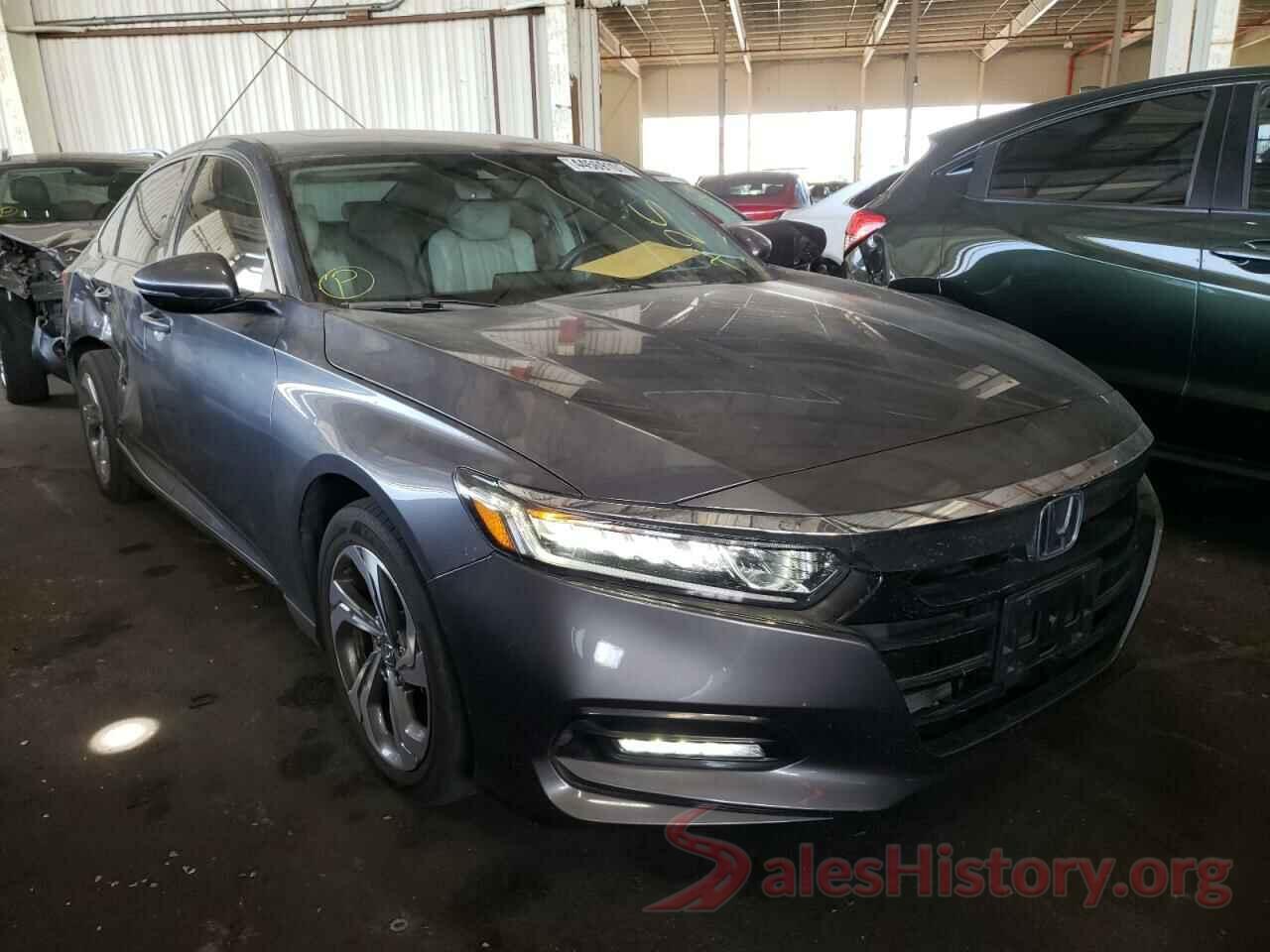 1HGCV1F52JA055795 2018 HONDA ACCORD