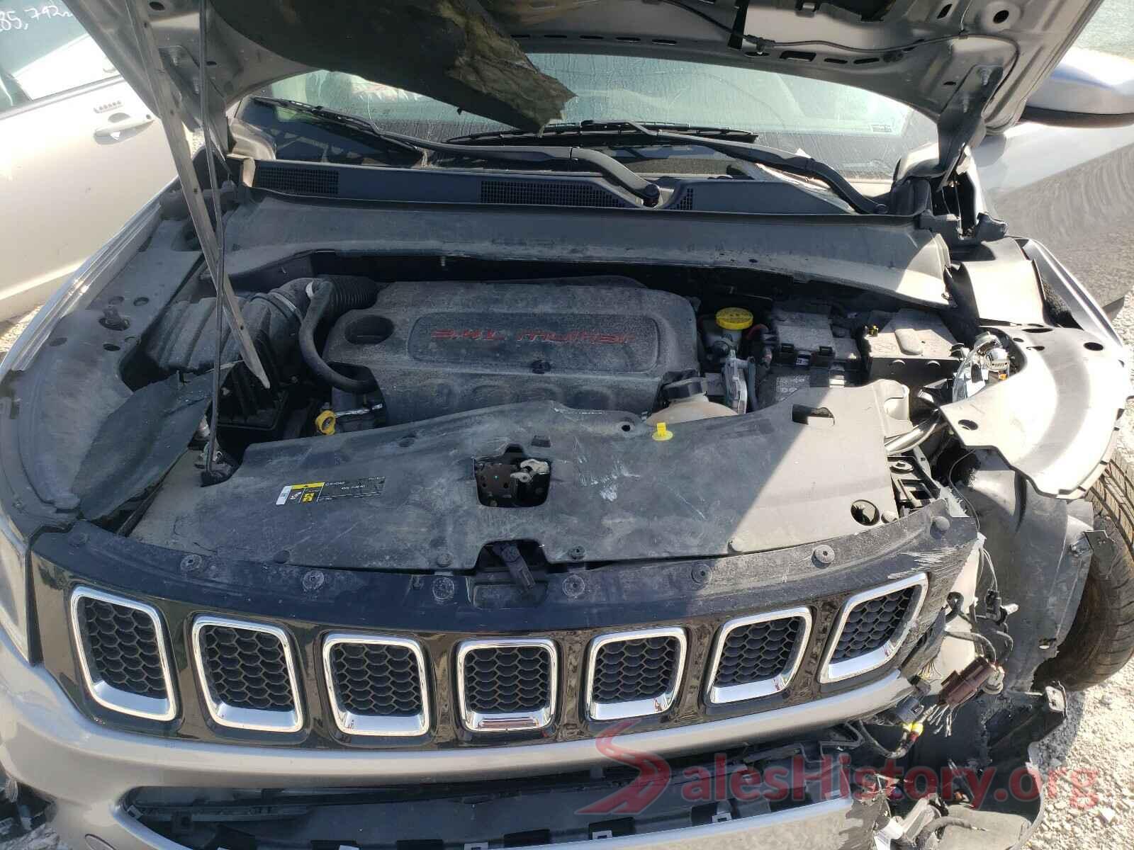 3C4NJDBB1JT178819 2018 JEEP COMPASS