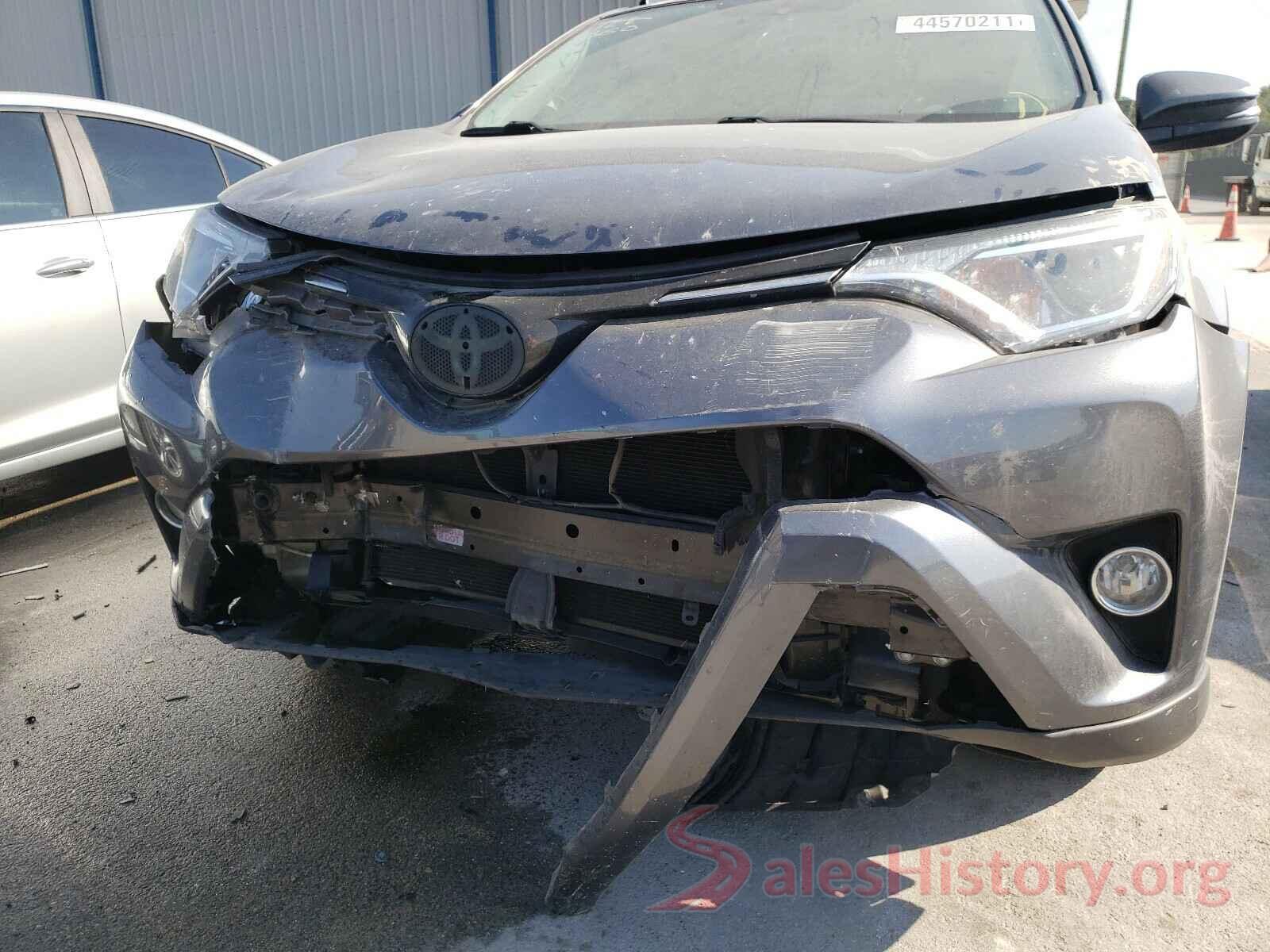 JTMWFREV0GJ092040 2016 TOYOTA RAV4