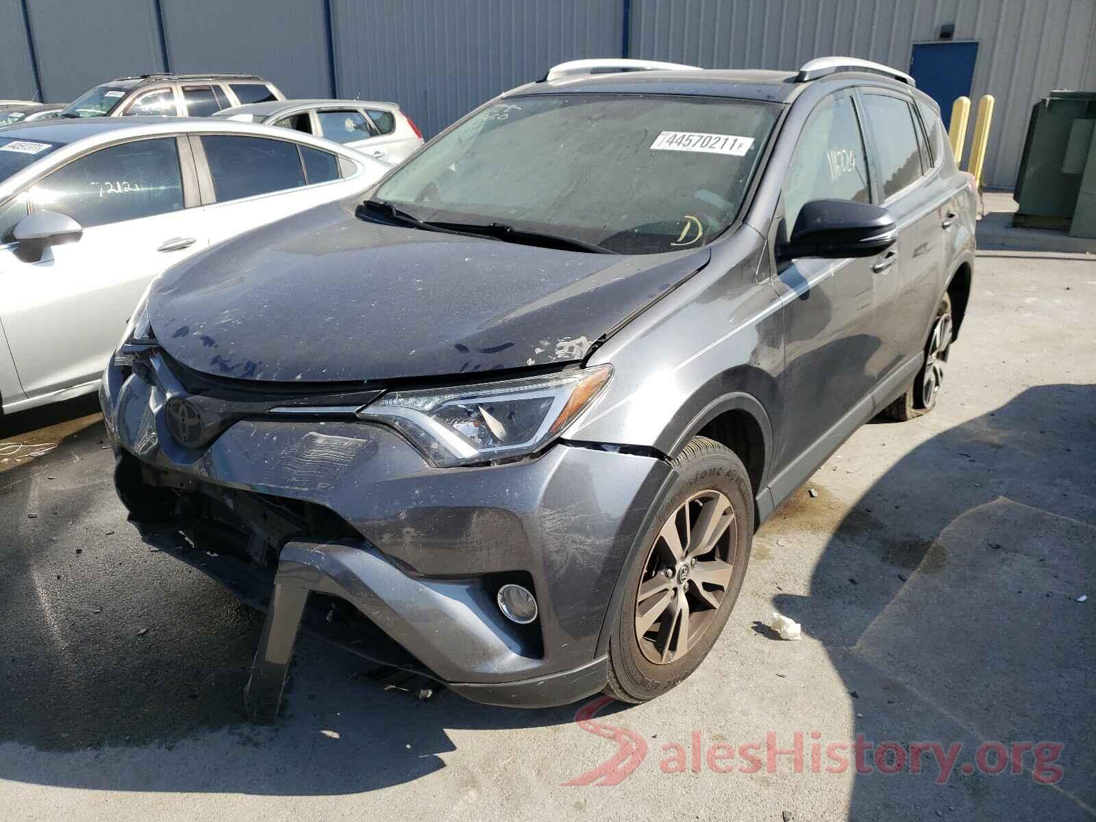 JTMWFREV0GJ092040 2016 TOYOTA RAV4