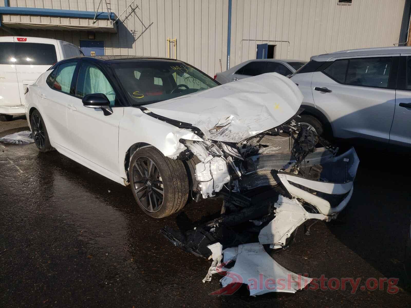 4T1BZ1HK5JU021300 2018 TOYOTA CAMRY