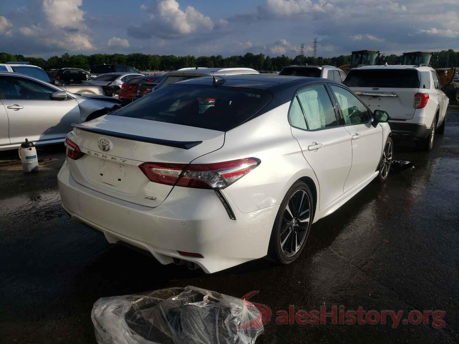 4T1BZ1HK5JU021300 2018 TOYOTA CAMRY