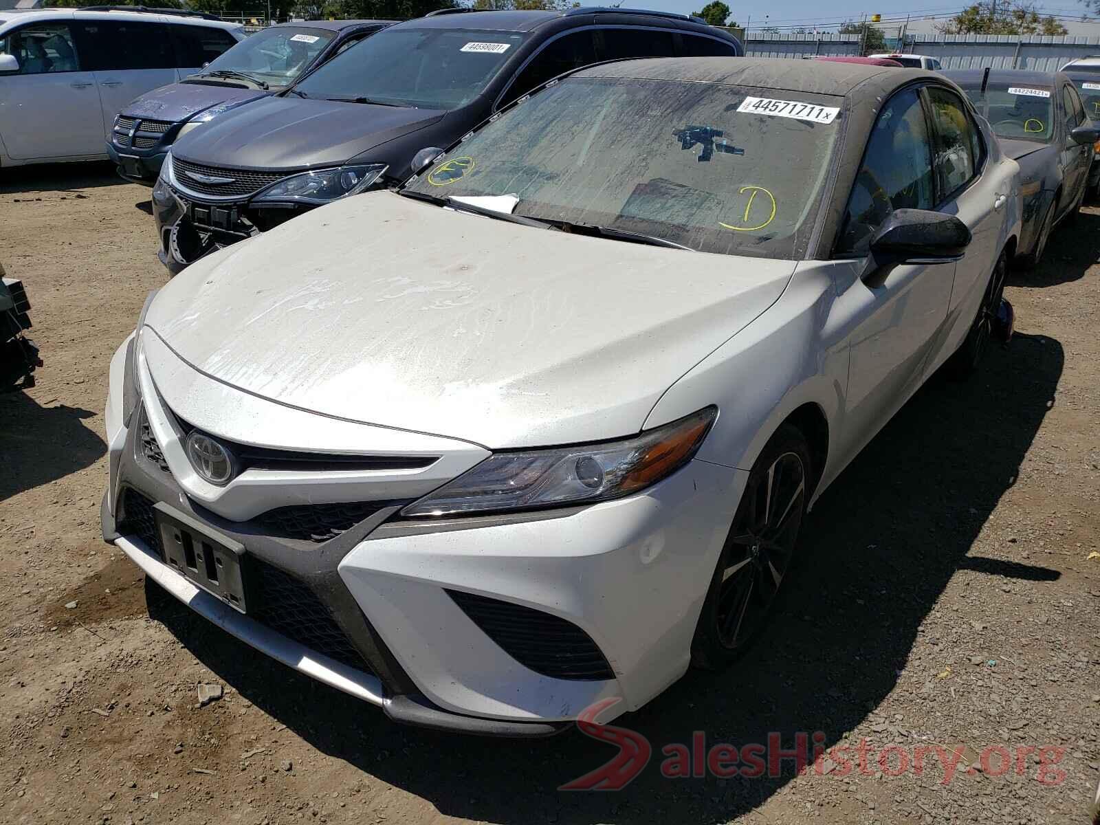 4T1B61HK3KU268213 2019 TOYOTA CAMRY