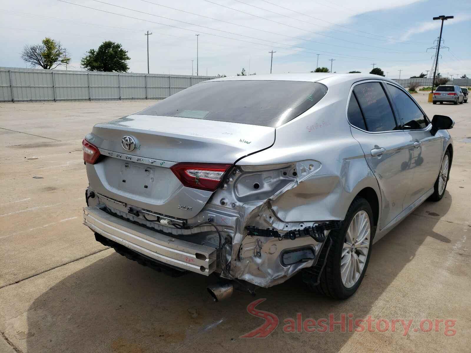 4T1B11HK7JU005137 2018 TOYOTA CAMRY