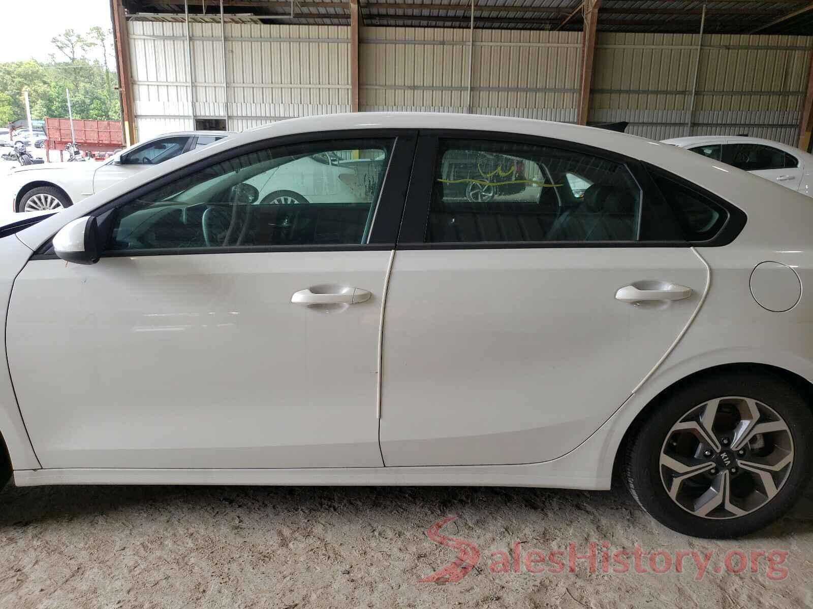 3KPF24AD5ME306072 2021 KIA FORTE