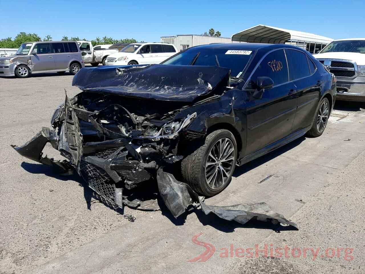 4T1B11HK7JU602031 2018 TOYOTA CAMRY