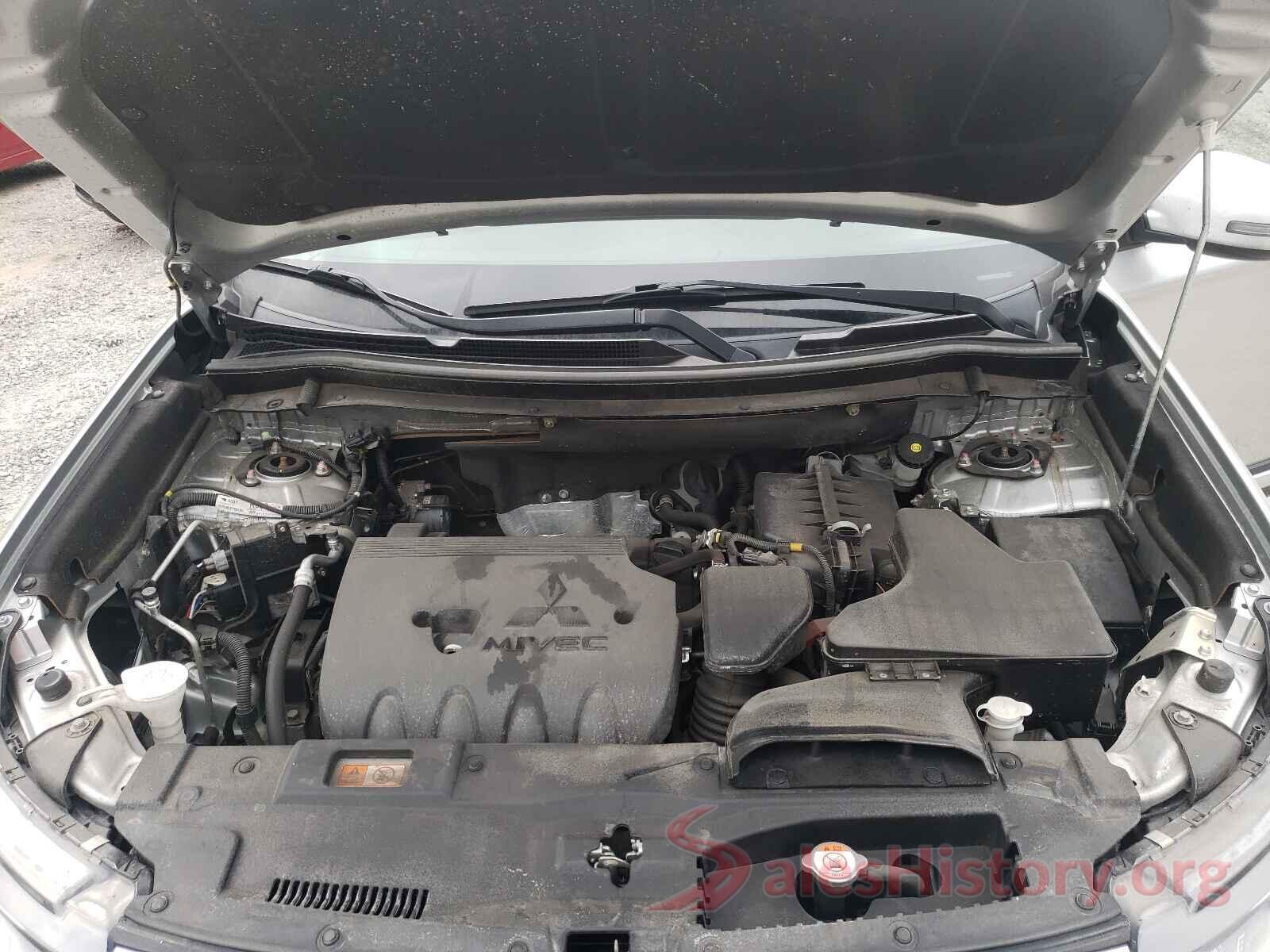 JA4AZ3A38JZ042346 2018 MITSUBISHI OUTLANDER