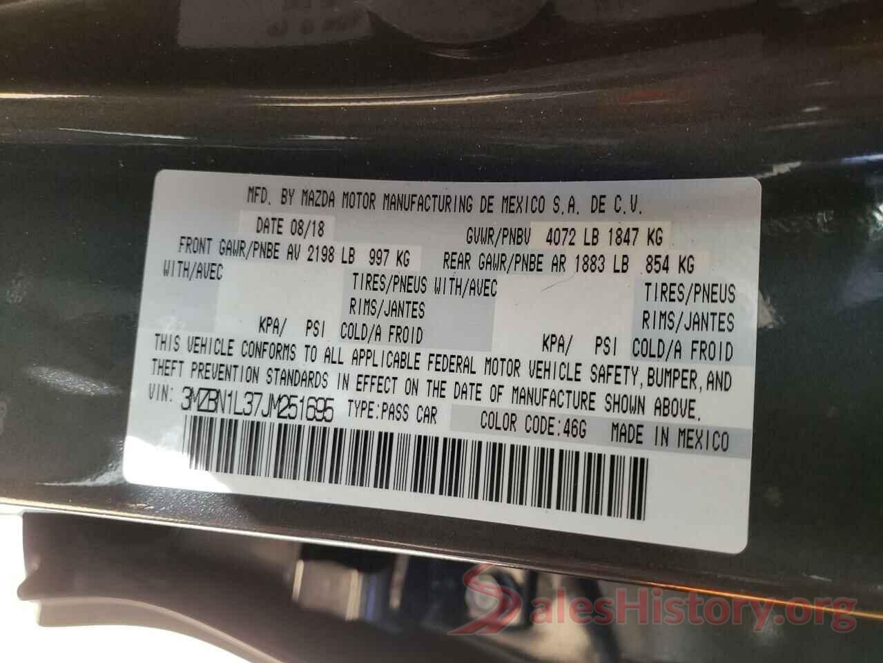 3MZBN1L37JM251695 2018 MAZDA 3