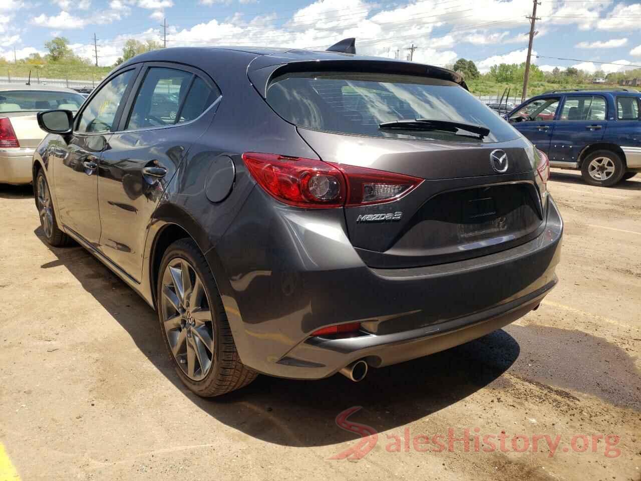 3MZBN1L37JM251695 2018 MAZDA 3