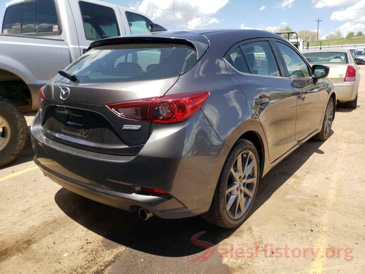 3MZBN1L37JM251695 2018 MAZDA 3