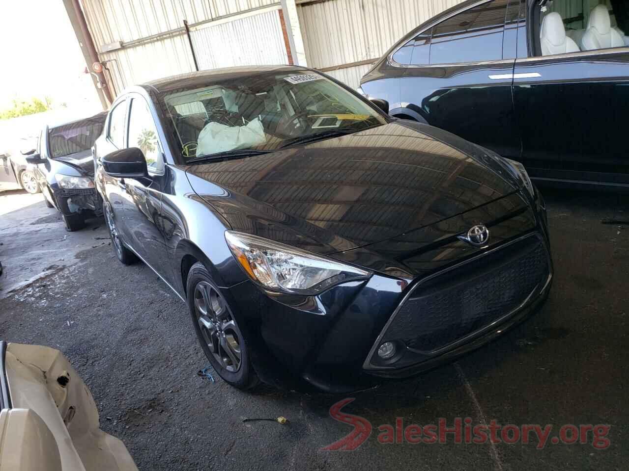 3MYDLBYV1KY516821 2019 TOYOTA YARIS