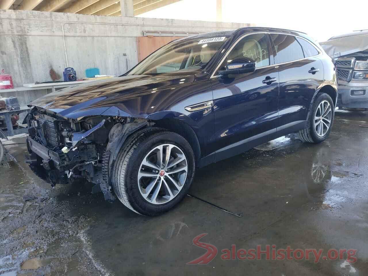 SADCJ2FX8KA393662 2019 JAGUAR F-PACE