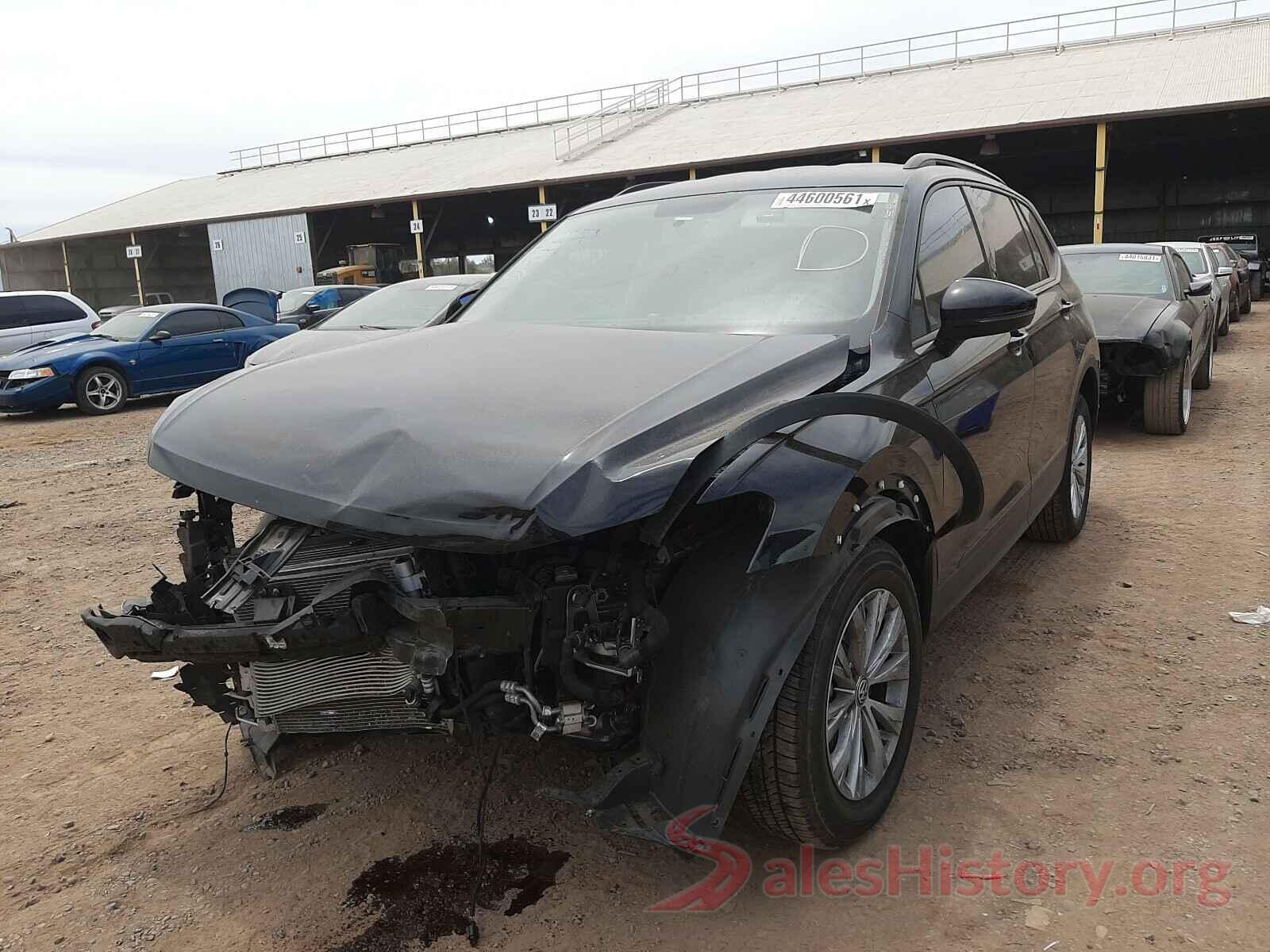 3VV1B7AX7LM022888 2020 VOLKSWAGEN TIGUAN