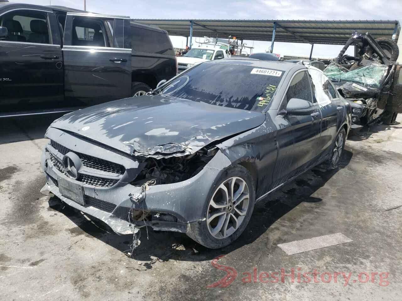 55SWF4JBXJU258916 2018 MERCEDES-BENZ C CLASS