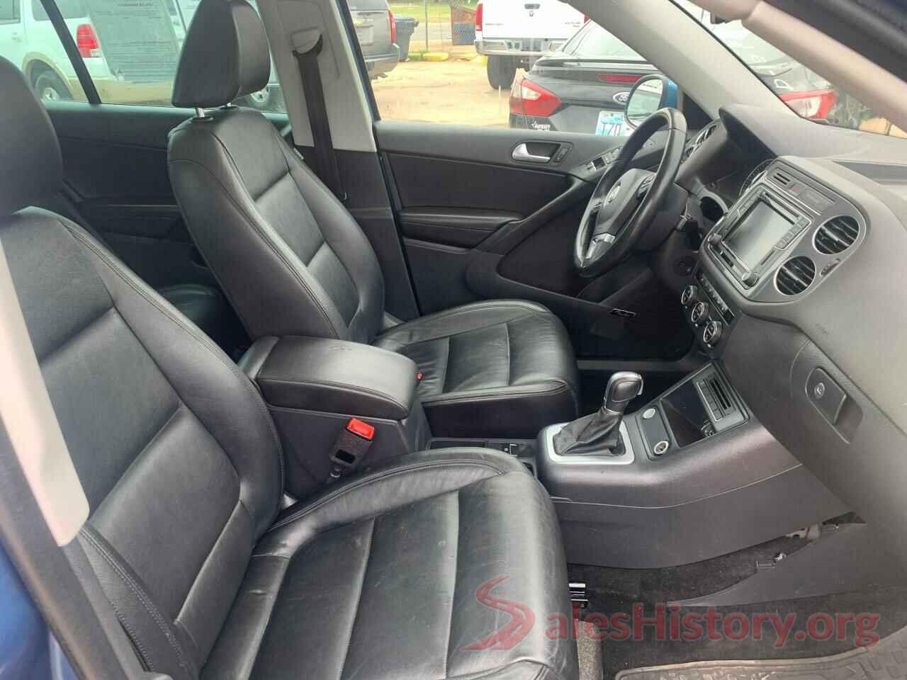 WVGVV7AX4HK007251 2017 VOLKSWAGEN TIGUAN