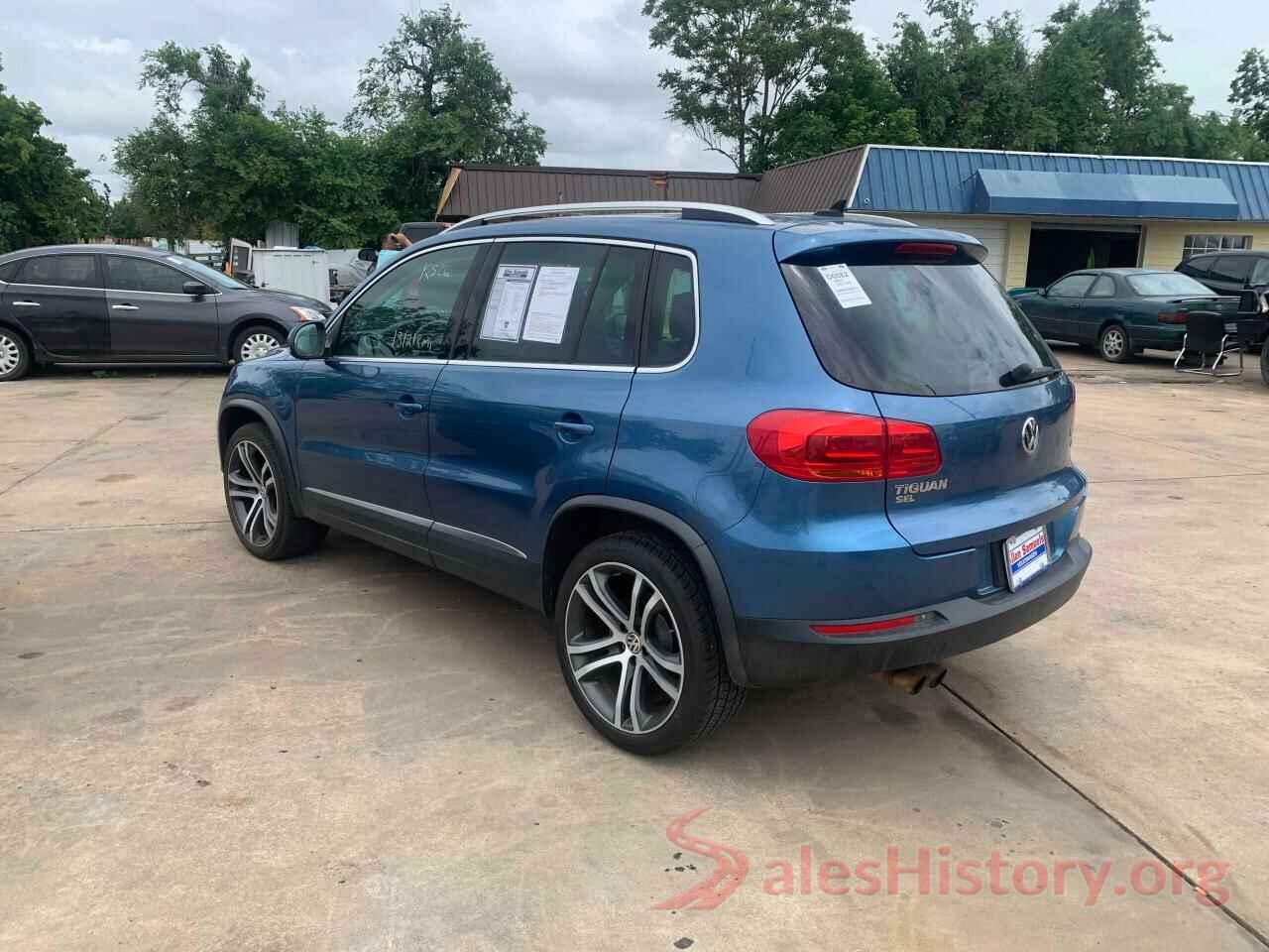 WVGVV7AX4HK007251 2017 VOLKSWAGEN TIGUAN