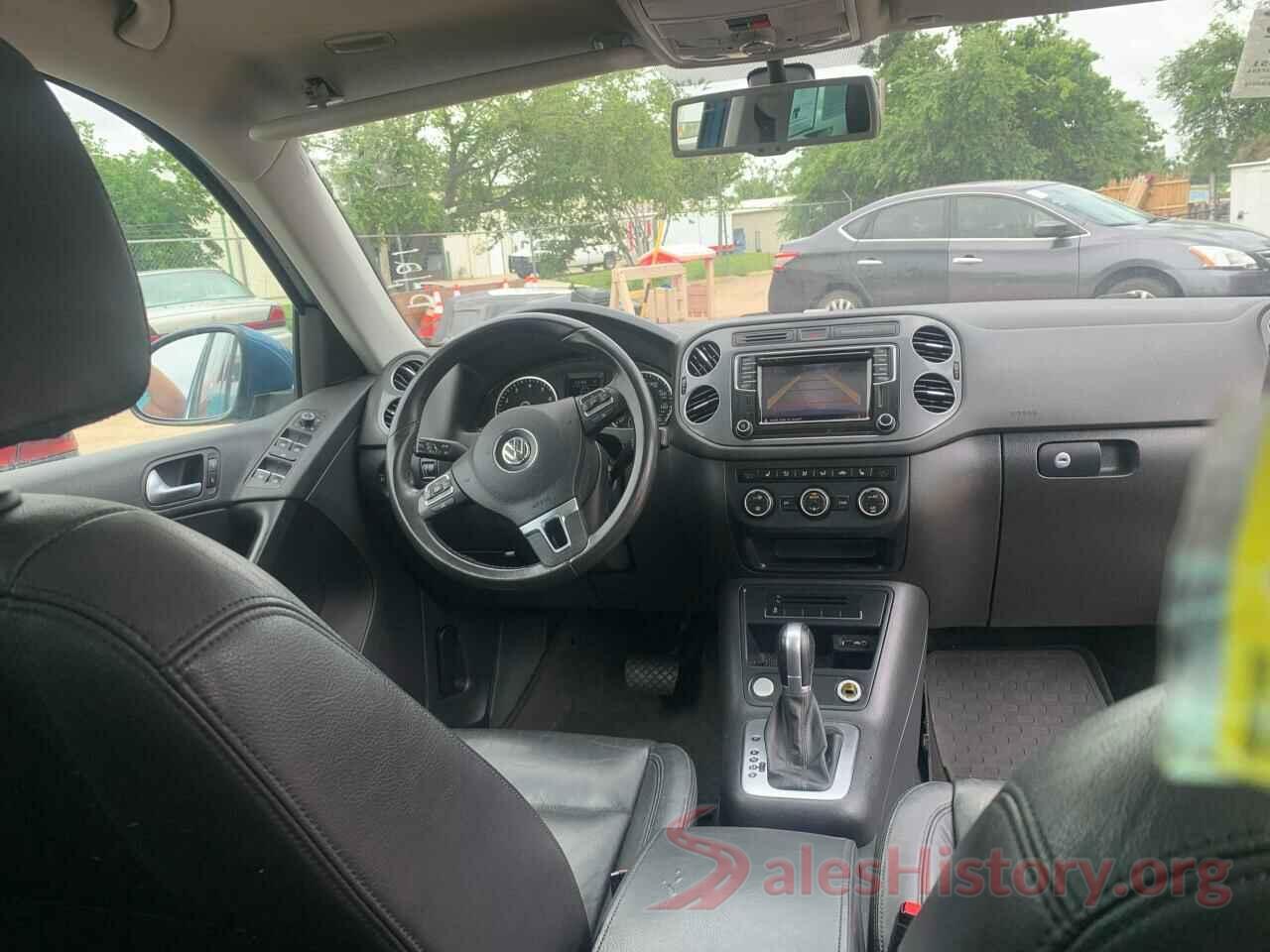 WVGVV7AX4HK007251 2017 VOLKSWAGEN TIGUAN