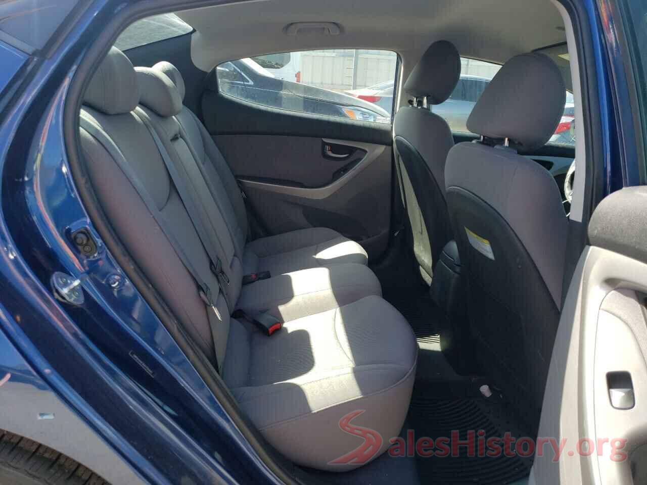 5NPDH4AE9GH750442 2016 HYUNDAI ELANTRA