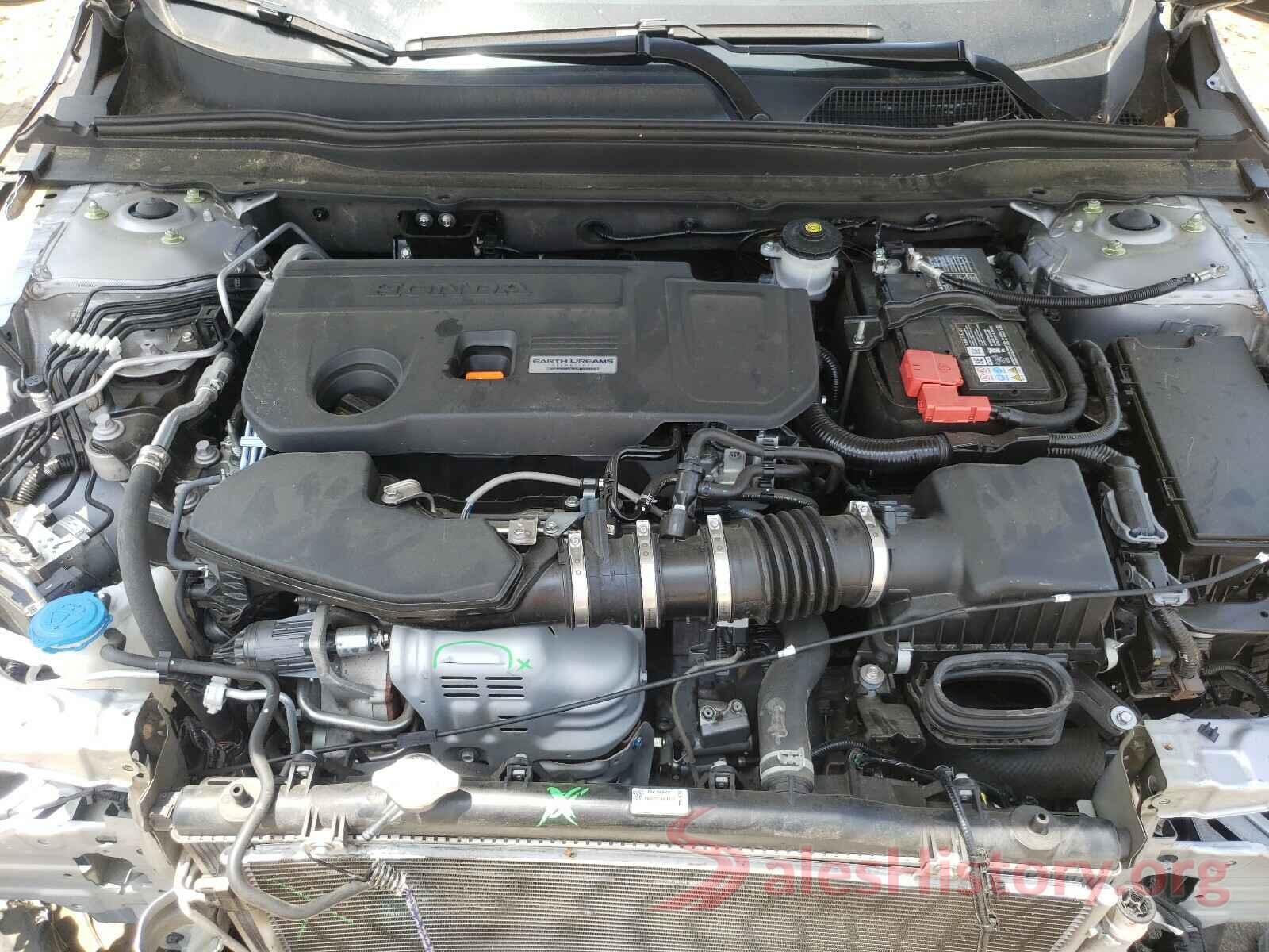 1HGCV2E30JA029847 2018 HONDA ACCORD