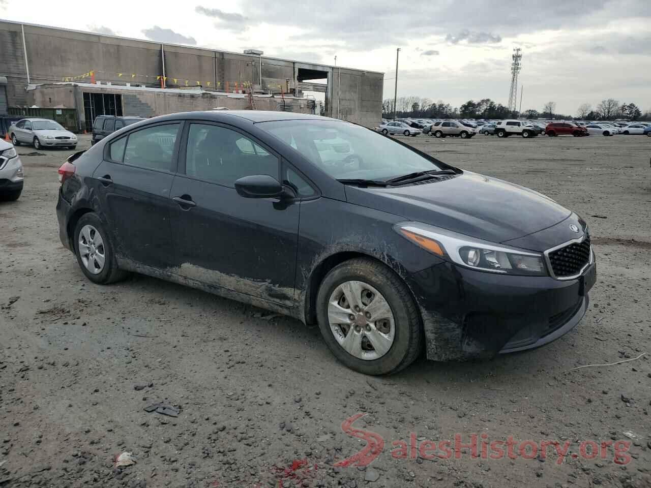 3KPFL4A7XJE247930 2018 KIA FORTE