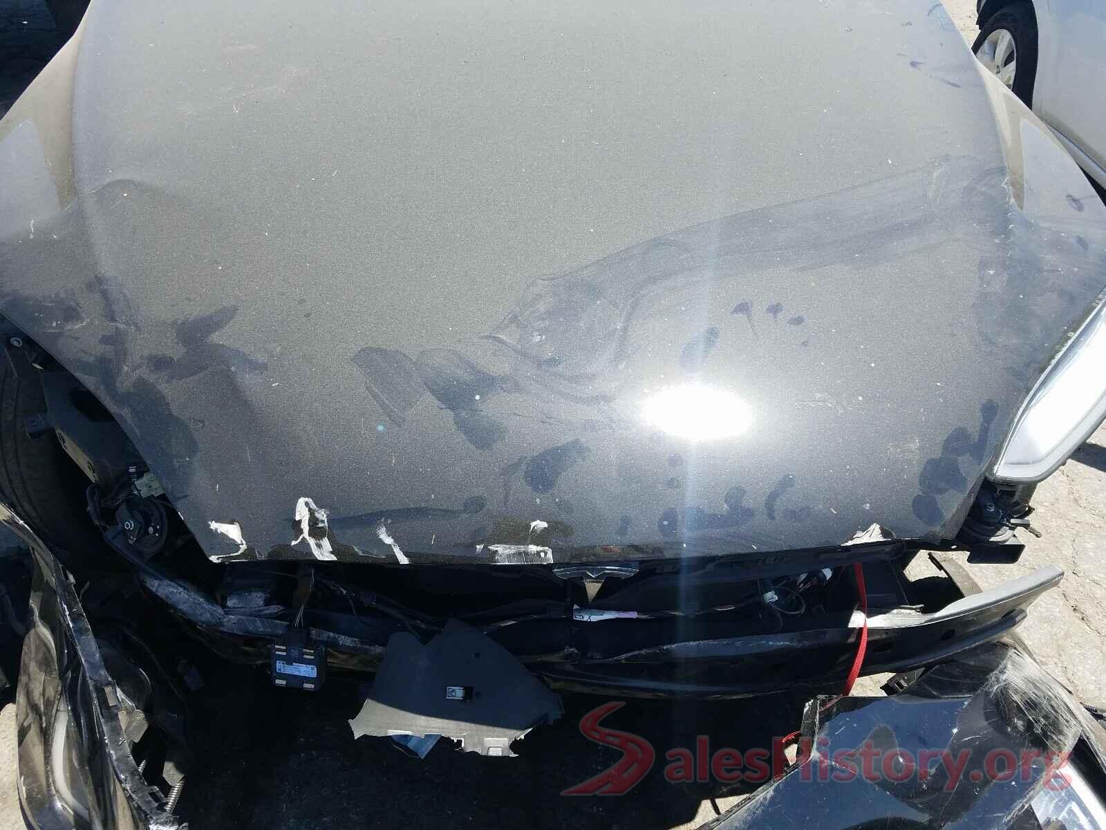 5YJXCDE21GF027372 2016 TESLA MODEL X