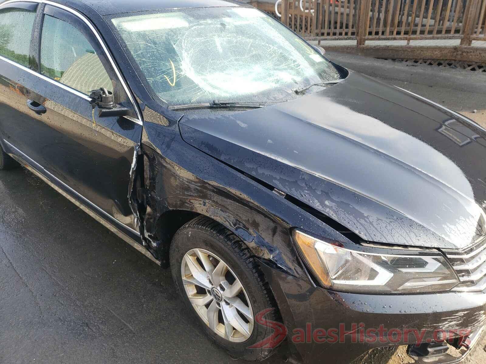 1VWAT7A30HC014453 2017 VOLKSWAGEN PASSAT