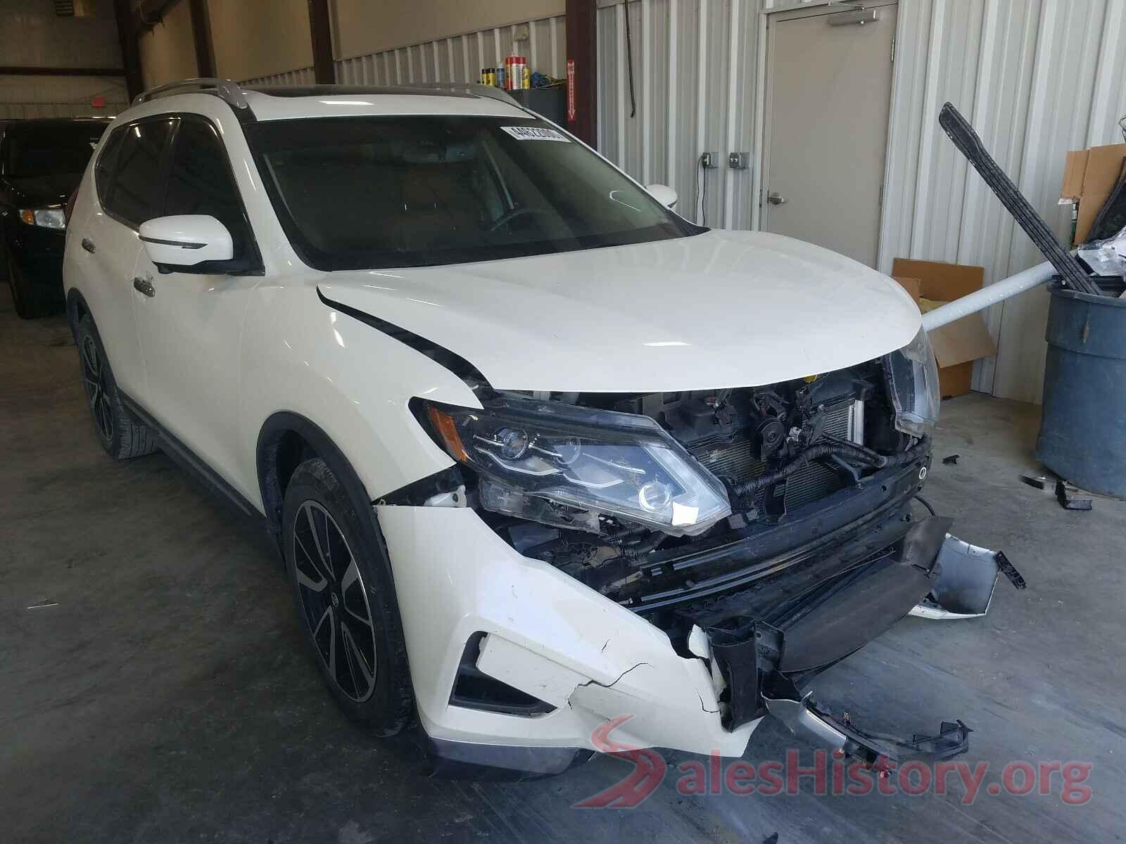 JN8AT2MT6JW451660 2018 NISSAN ROGUE