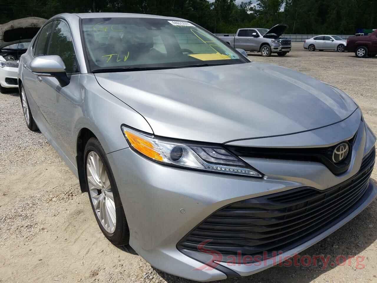 4T1B11HK5JU011776 2018 TOYOTA CAMRY