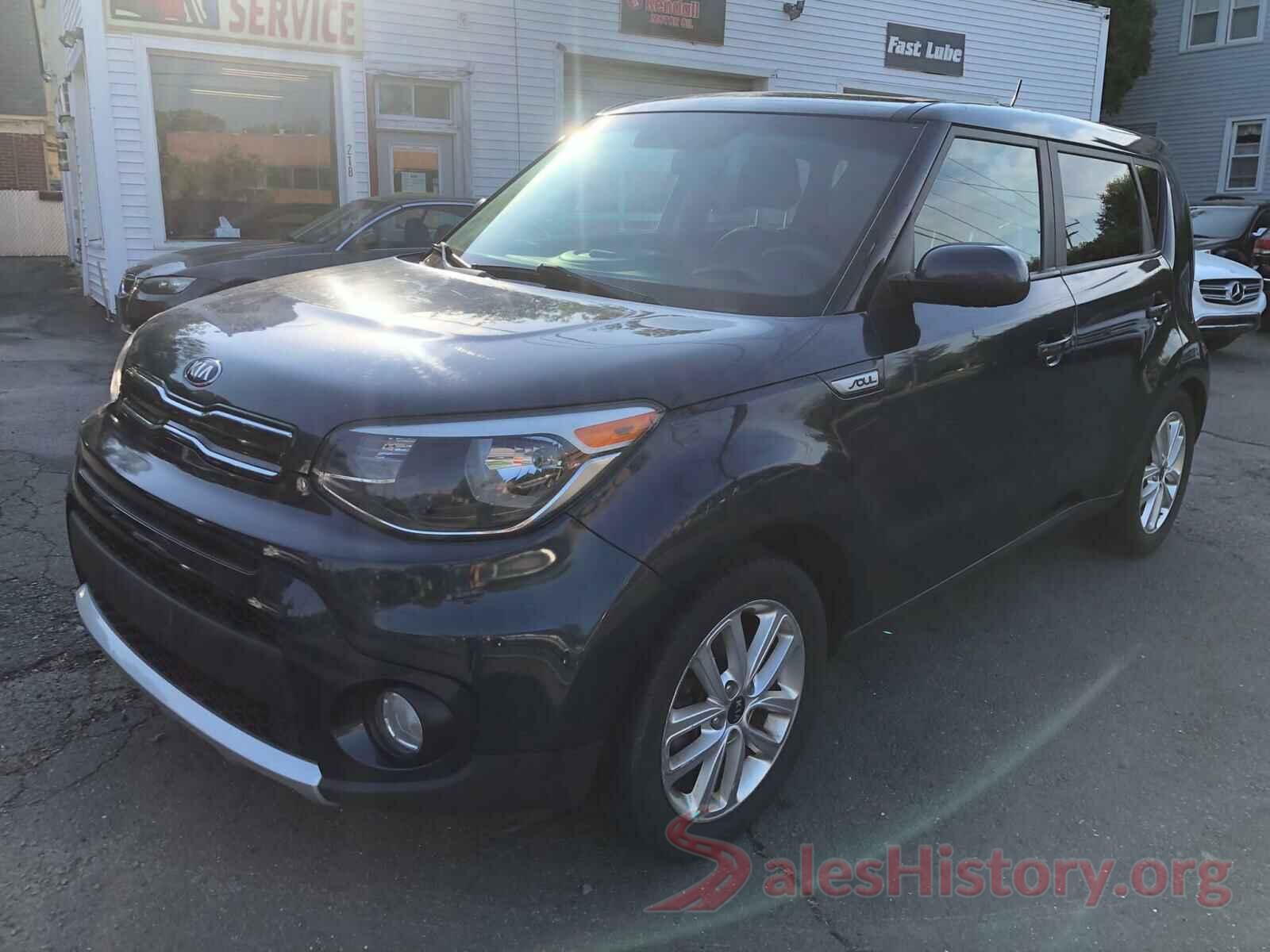 KNDJP3A53H7426165 2017 KIA SOUL