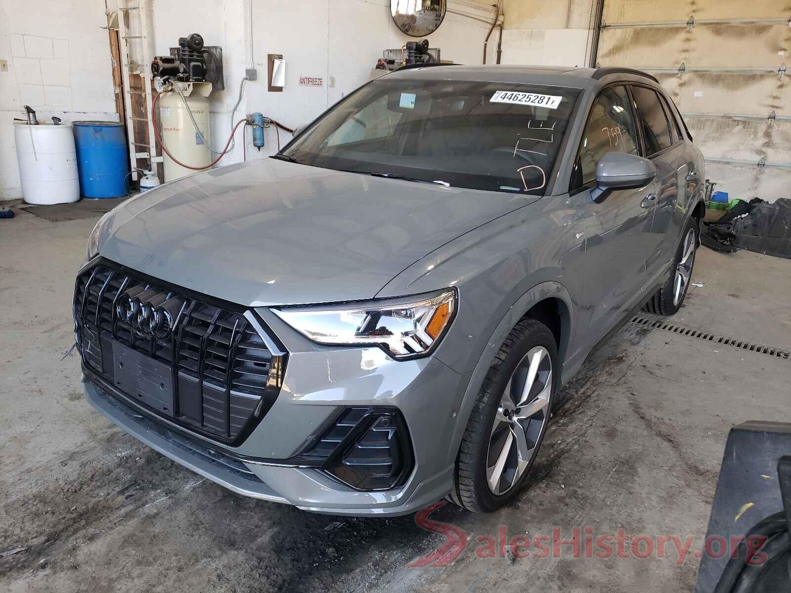 WA1EECF36M1075306 2021 AUDI Q3