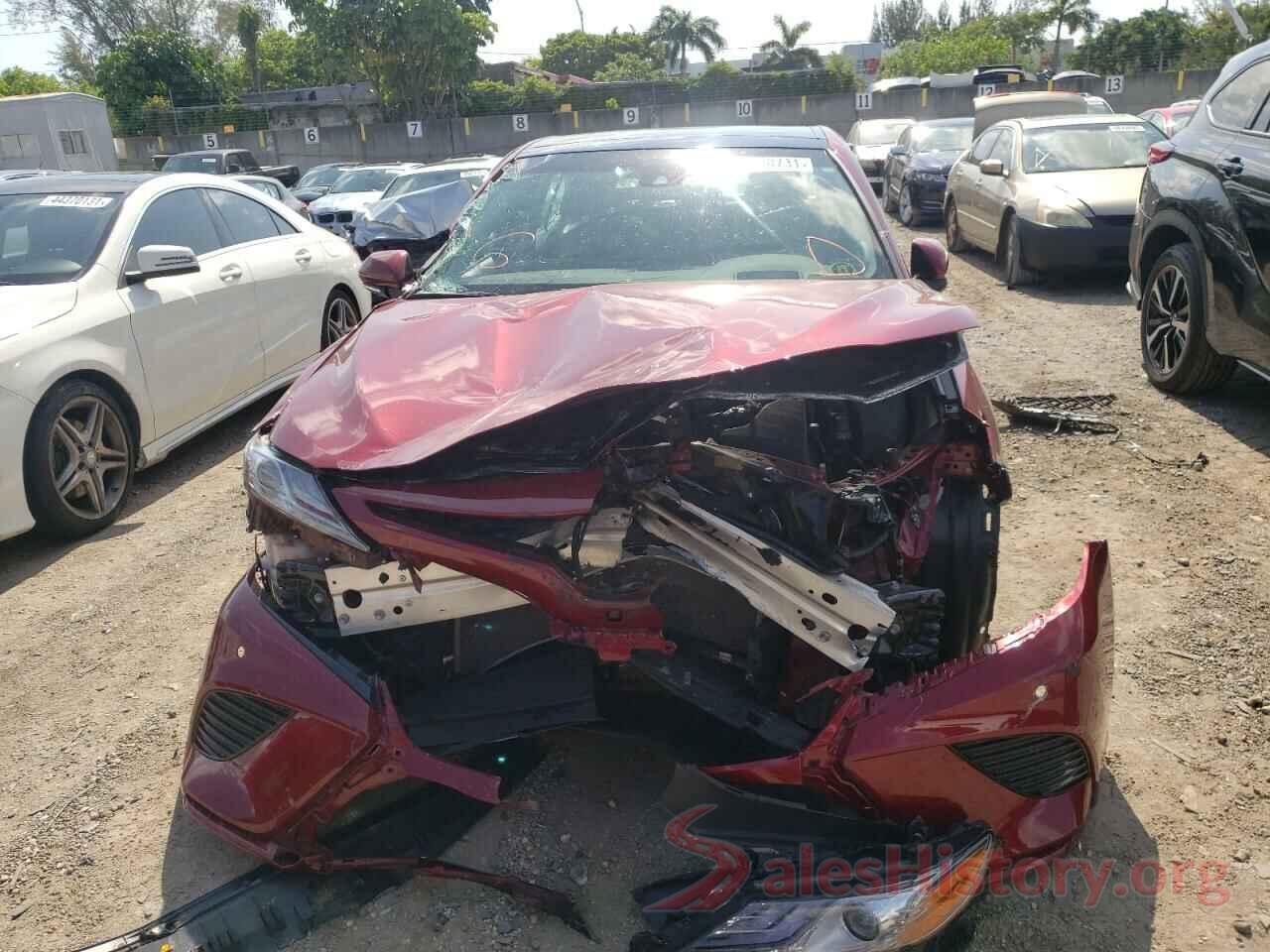 4T1B61HK0JU508638 2018 TOYOTA CAMRY