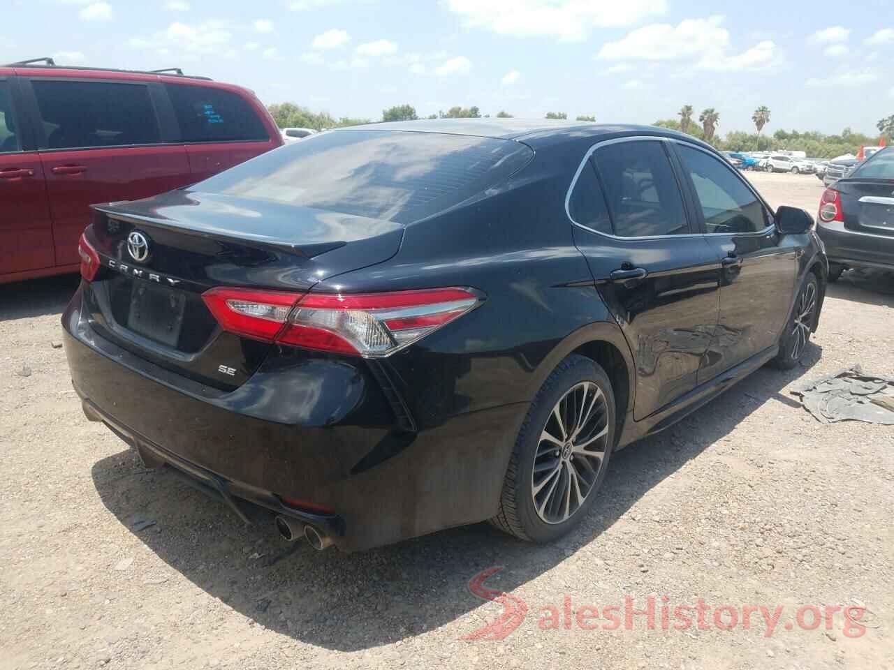 4T1B11HK3JU576821 2018 TOYOTA CAMRY