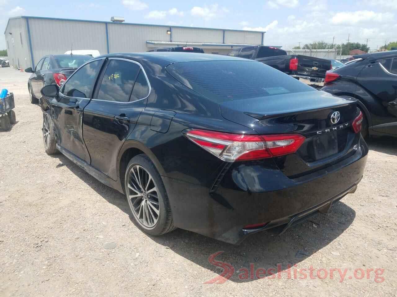 4T1B11HK3JU576821 2018 TOYOTA CAMRY