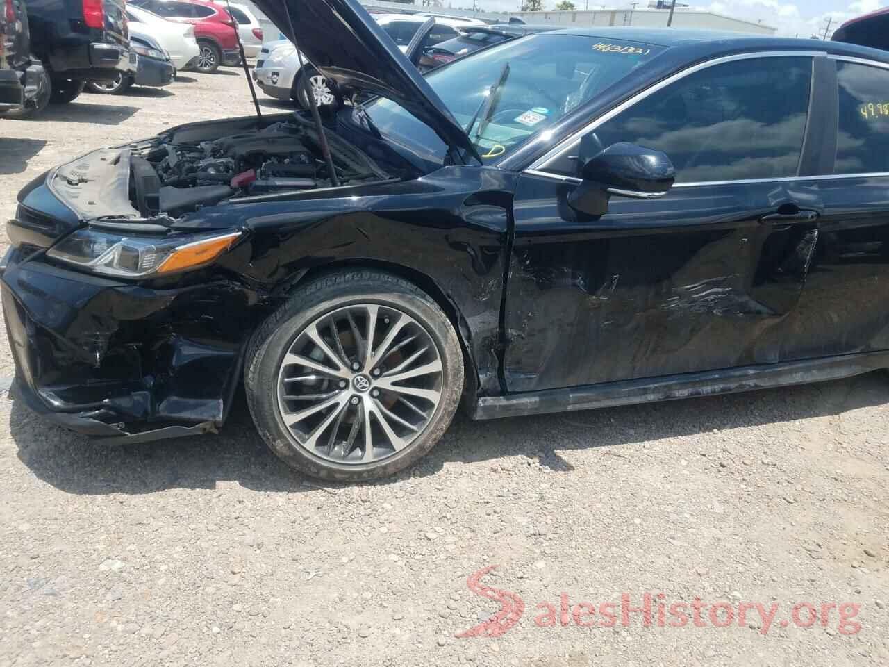 4T1B11HK3JU576821 2018 TOYOTA CAMRY