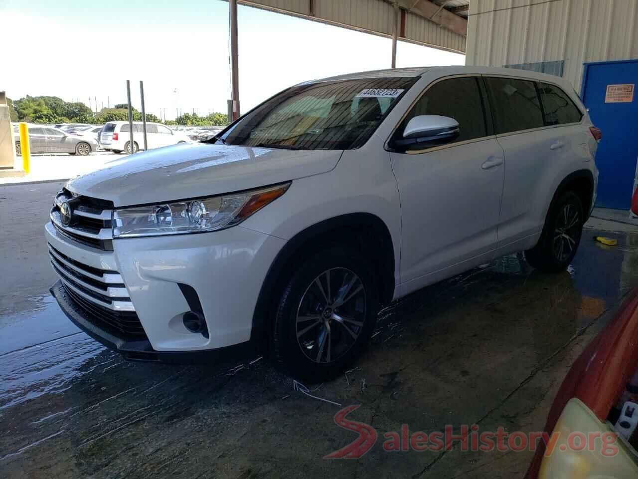 5TDZARFH4JS039954 2018 TOYOTA HIGHLANDER