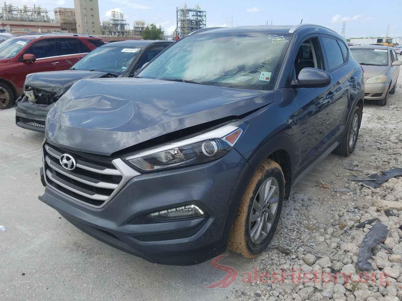 KM8J33A41HU467460 2017 HYUNDAI TUCSON