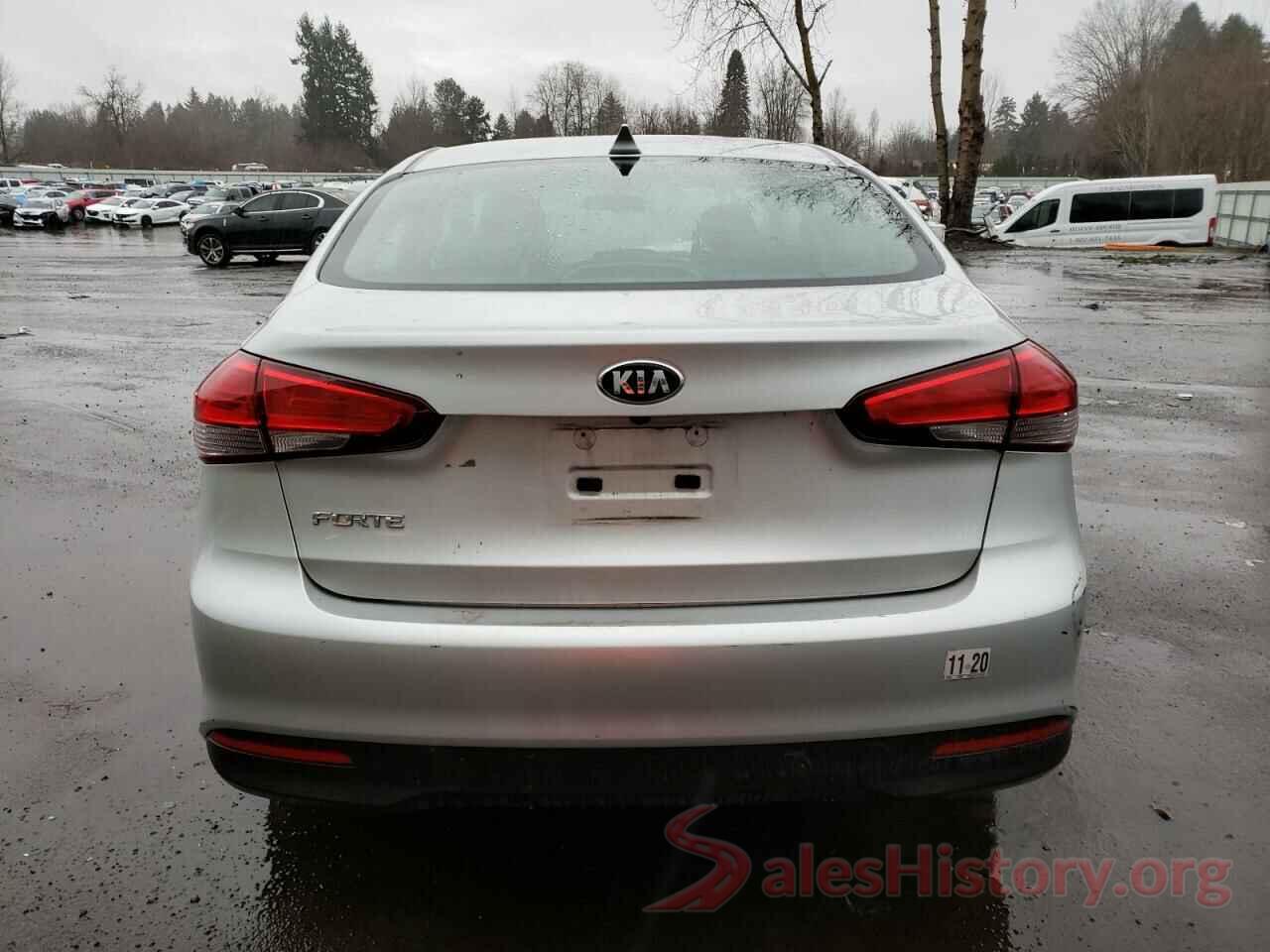 3KPFL4A77JE173267 2018 KIA FORTE