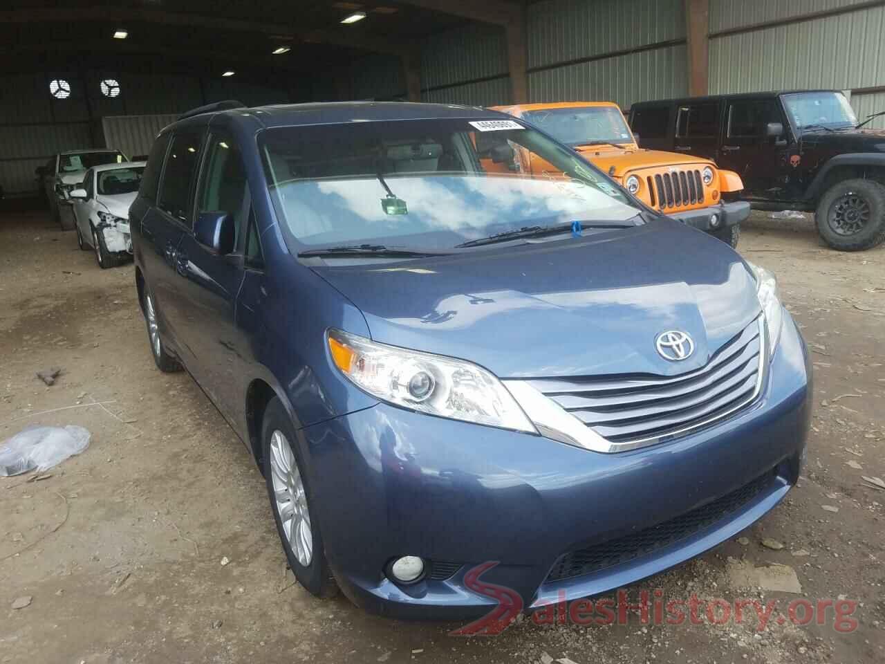 5TDYZ3DC1HS863705 2017 TOYOTA SIENNA