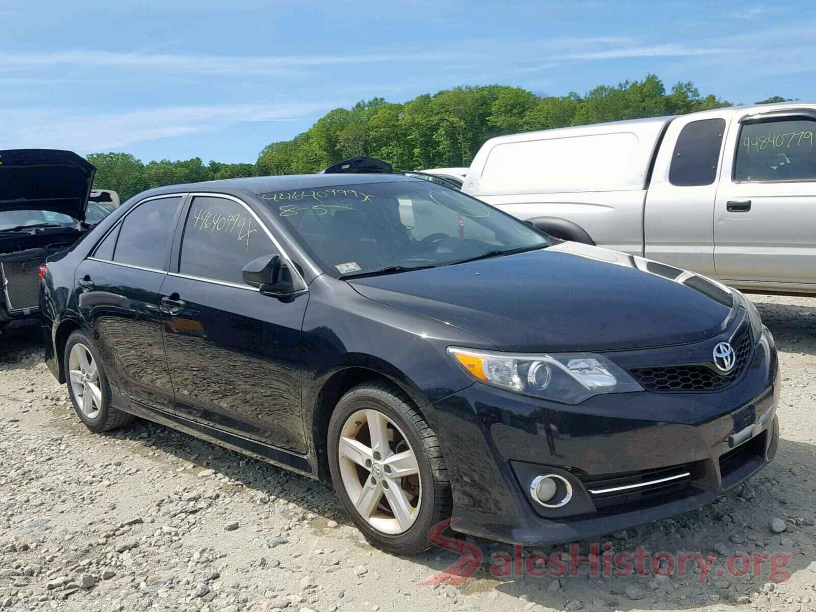 4T1BF1FK2EU799703 2014 TOYOTA CAMRY