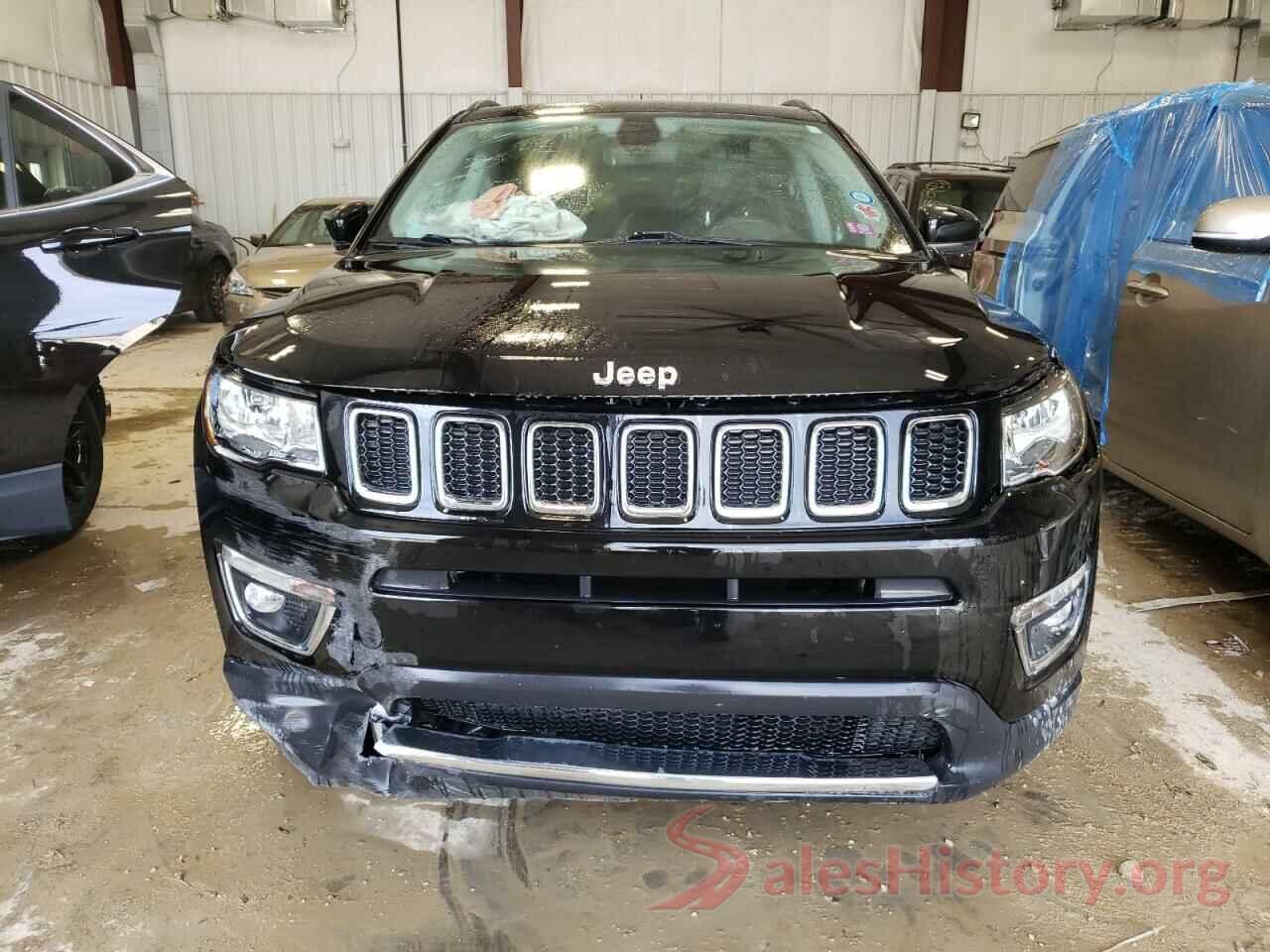 3C4NJDCB1KT697823 2019 JEEP COMPASS