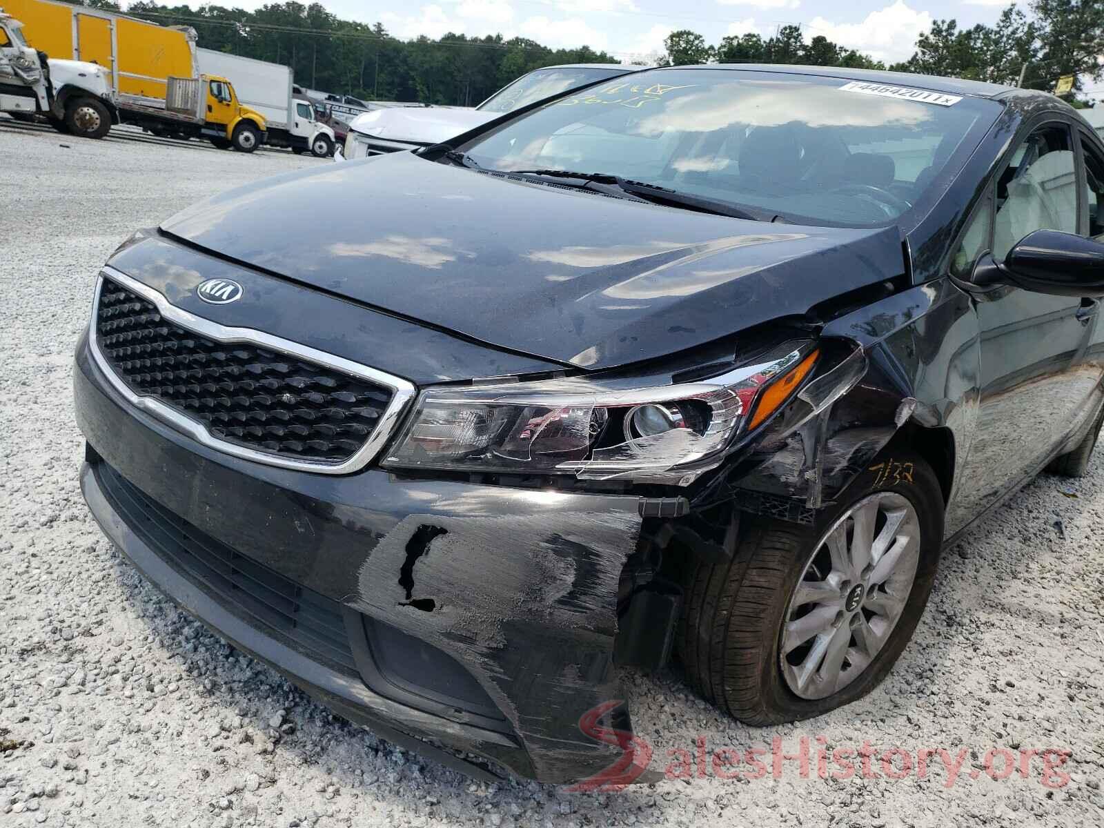 3KPFL4A75HE105186 2017 KIA FORTE