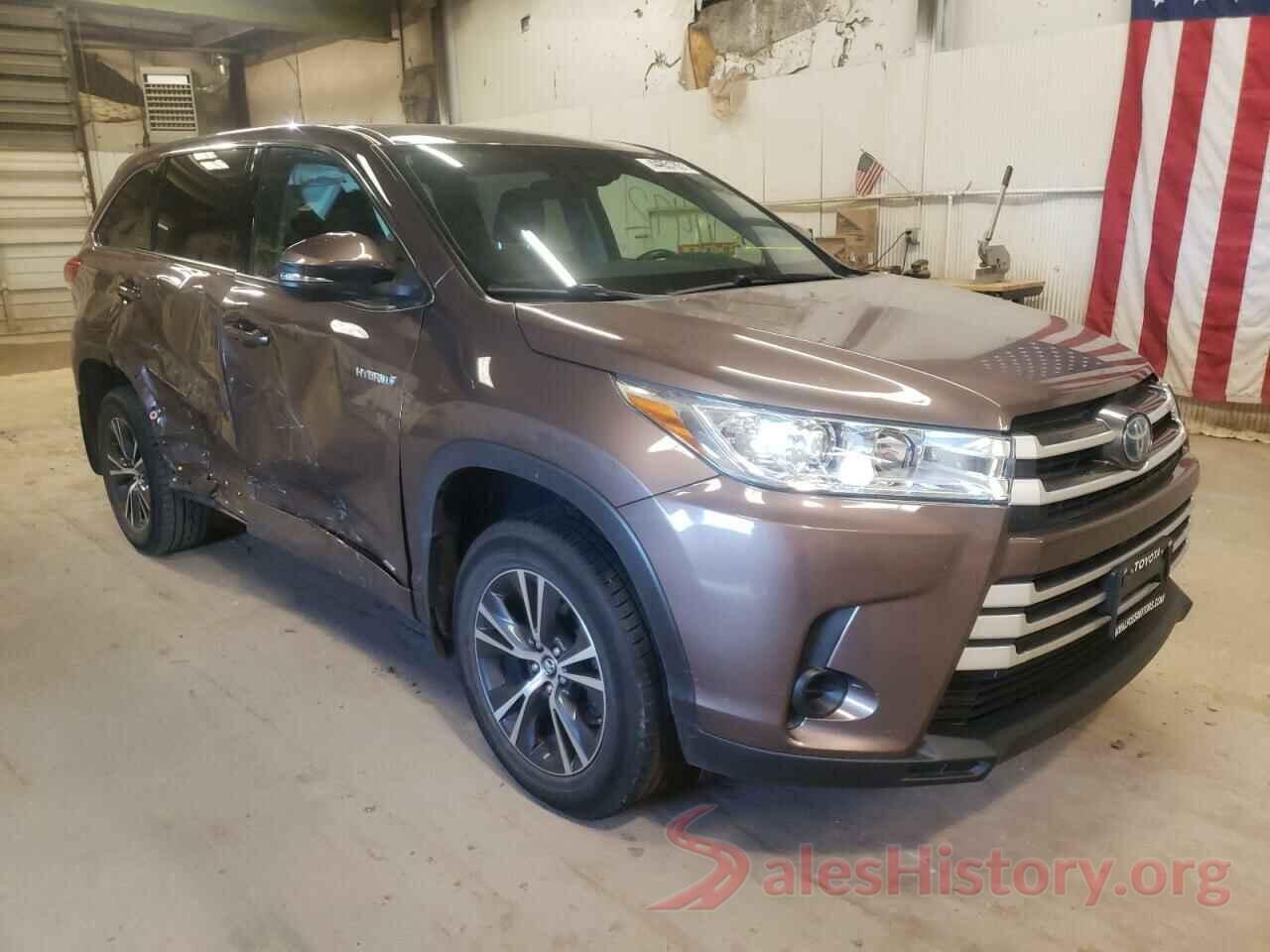 5TDBGRFH5HS034613 2017 TOYOTA HIGHLANDER