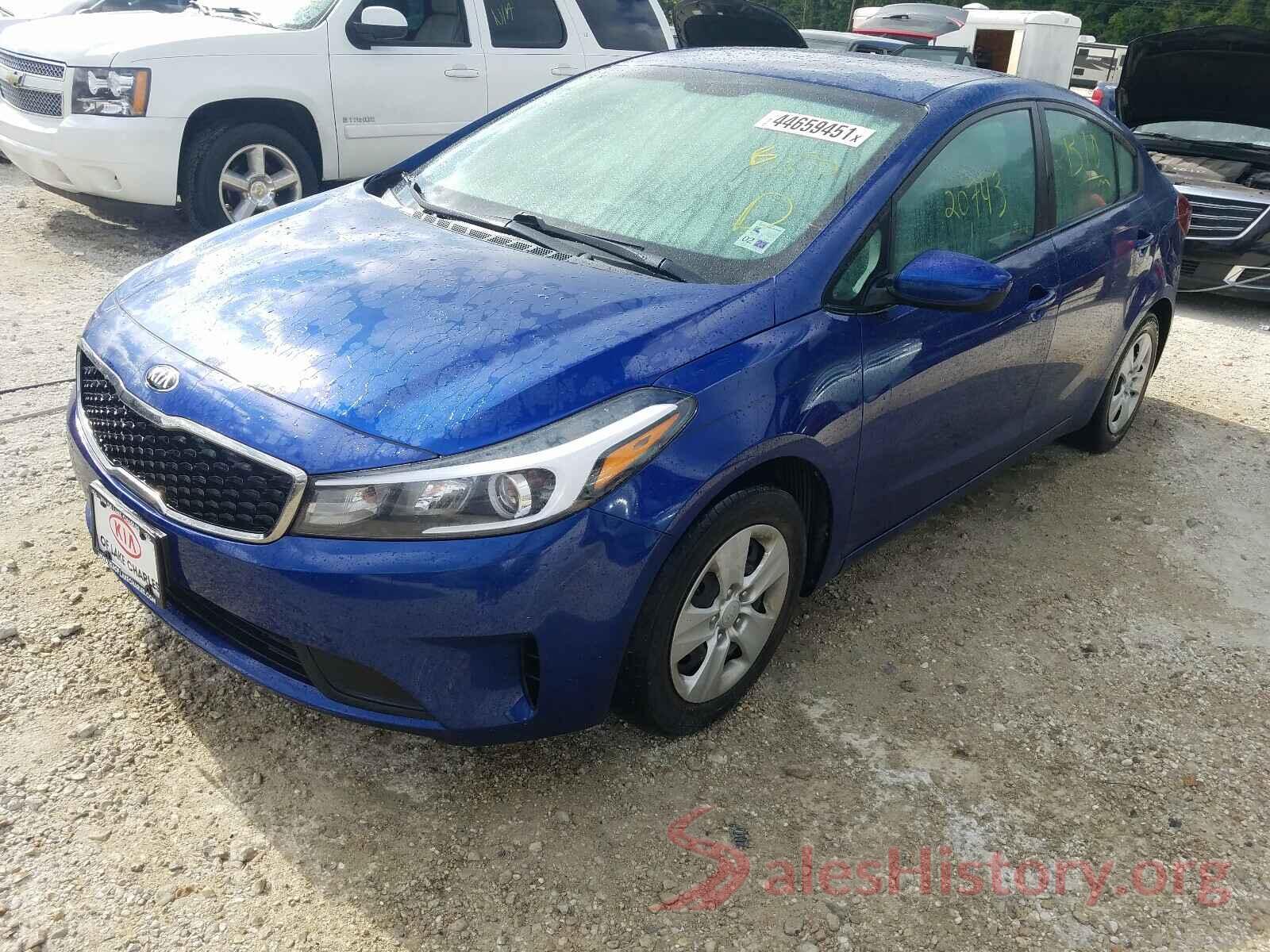 3KPFK4A75HE015992 2017 KIA FORTE